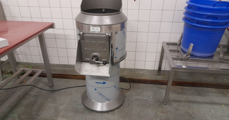 Duurland 25 kilo aardappelschrapper Mike de Ruiter Haarlem 5 - Tolkamp snijkeukentechniek