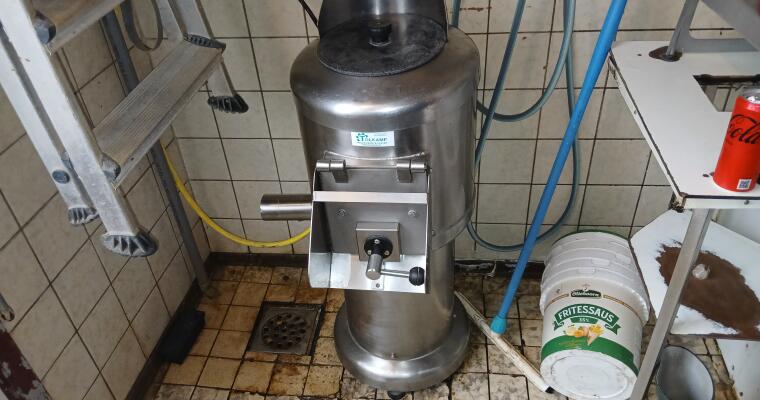 Duurland K12 aardappelschrapmachine  (1) - Tolkamp snijkeukentechniek