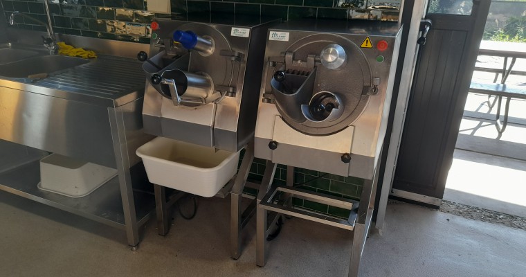 Duurland SN 1T groentesnijder bij Boer 3 - Tolkamp snijkeukentechniek