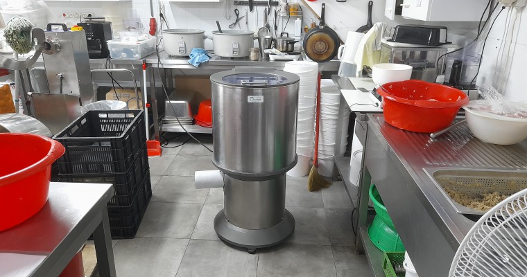 Groentecentrifuge voor loempiaproducten - Tolkamp snijkeukentechniek