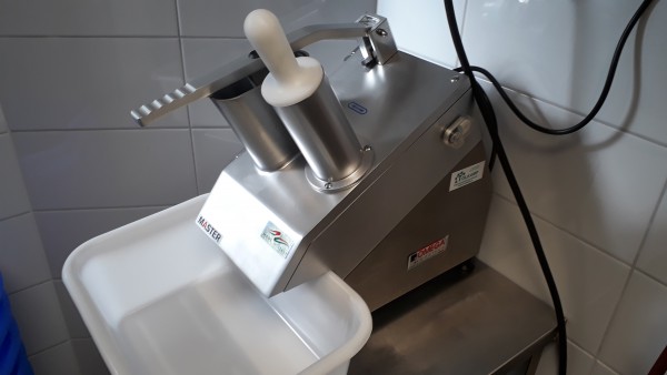 Tafelmodel Master rauwkostsnijmachine met opvangbak