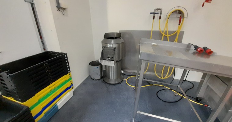 Schrapmachine voor vis 1 - Tolkamp snijkeukentechniek