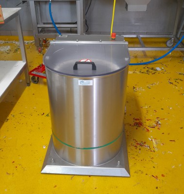 Groentecentrifuge met lage mandinvoer