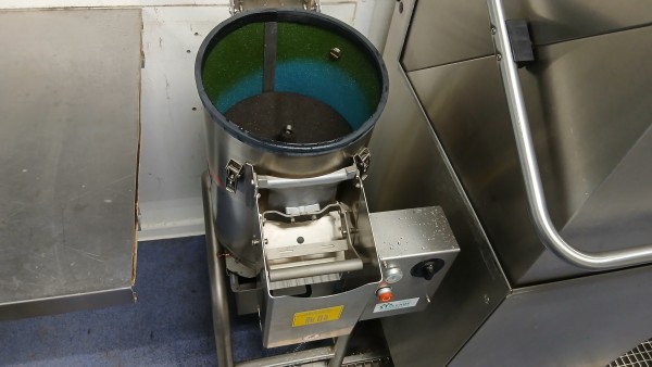 Omega 5 kg schrapmachine Omega PPT 5 kilo schrapmachine met een capaciteit van ongeveer 6 kilo per keer