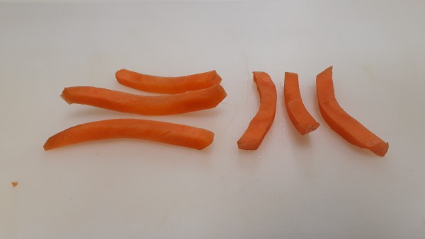 Stokjes van wortel 6 x 6 mm